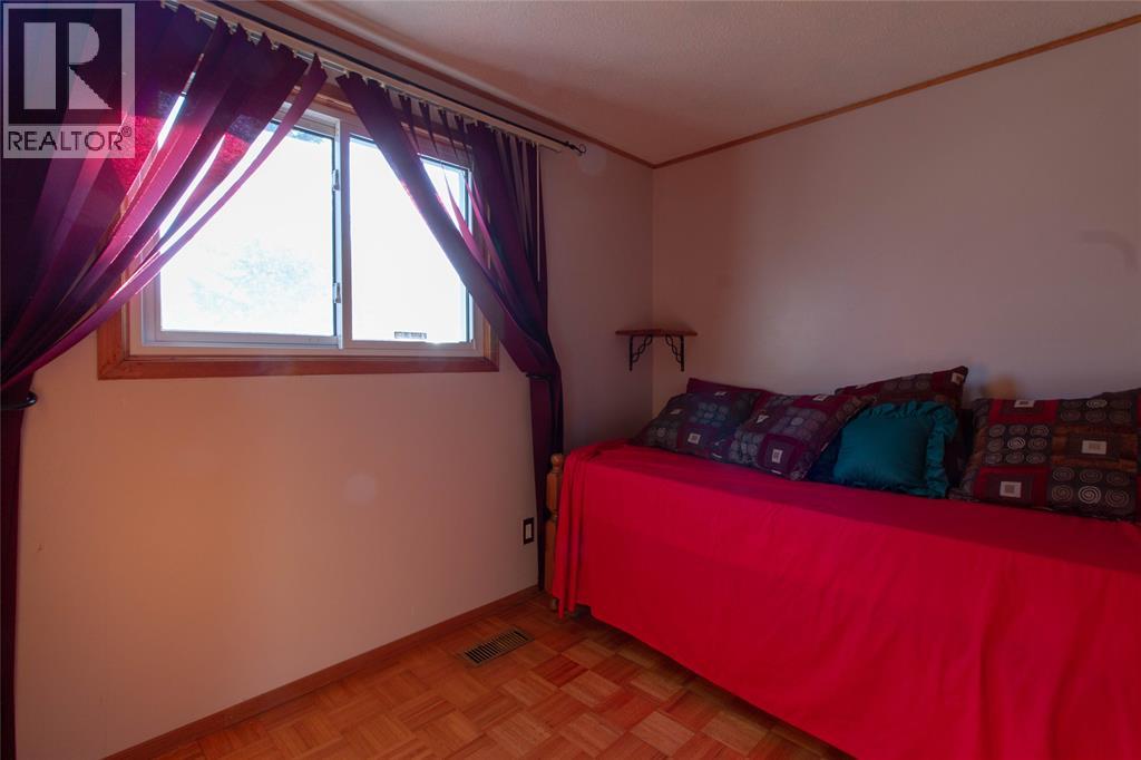 1123 Cardiff Court Property Photo 8