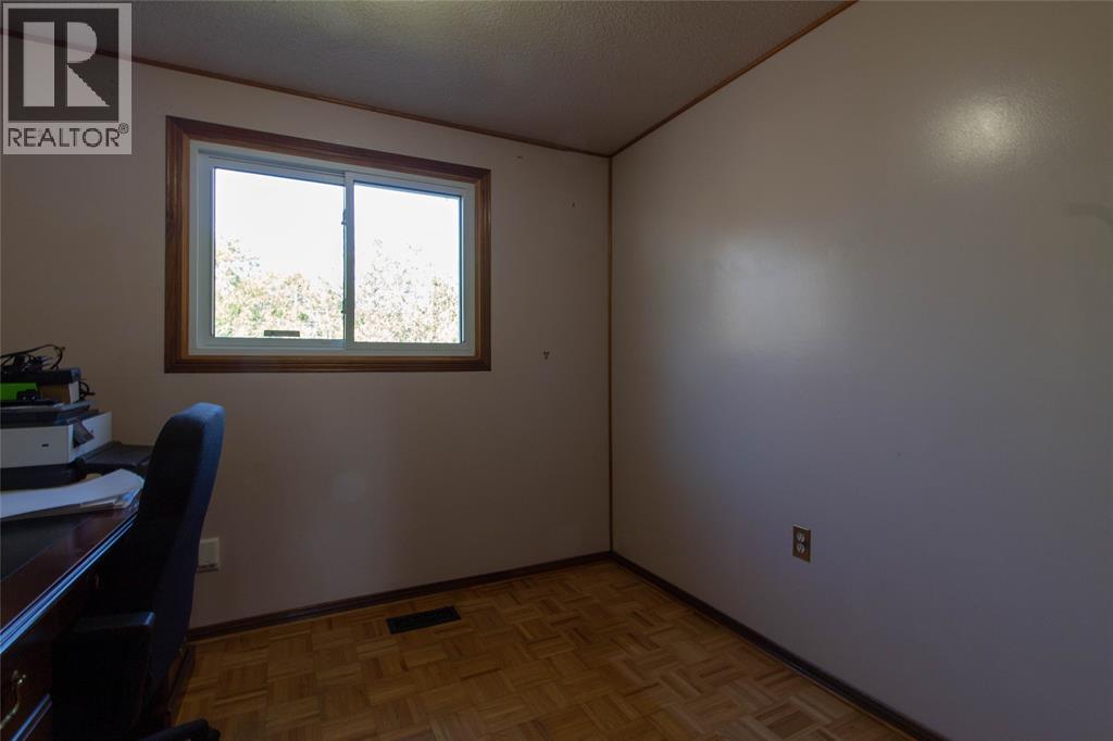 1123 Cardiff Court Property Photo 11