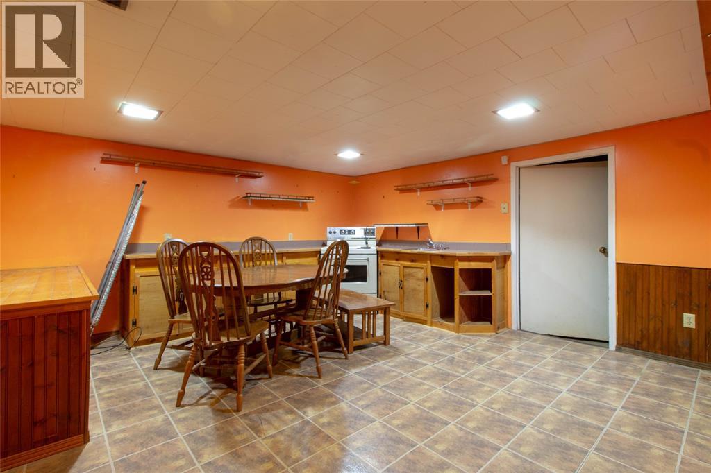 1123 Cardiff Court Property Photo 13
