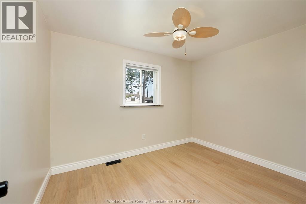 986 Eastlawn Avenue Property Photo 9