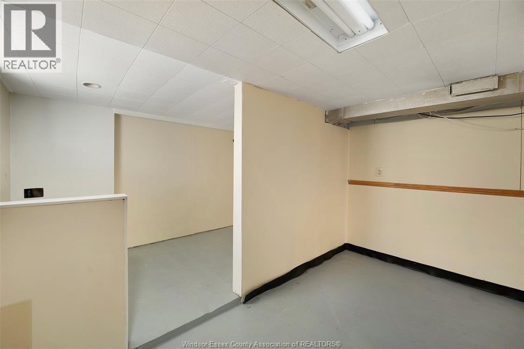 986 Eastlawn Avenue Property Photo 16