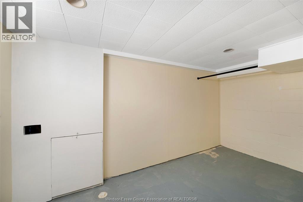 986 Eastlawn Avenue Property Photo 17