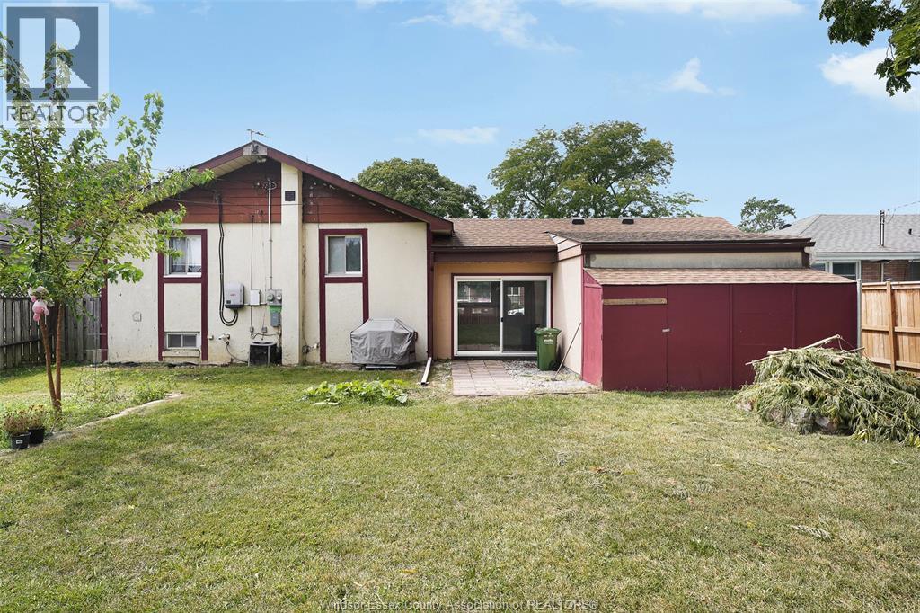986 Eastlawn Avenue Property Photo 25