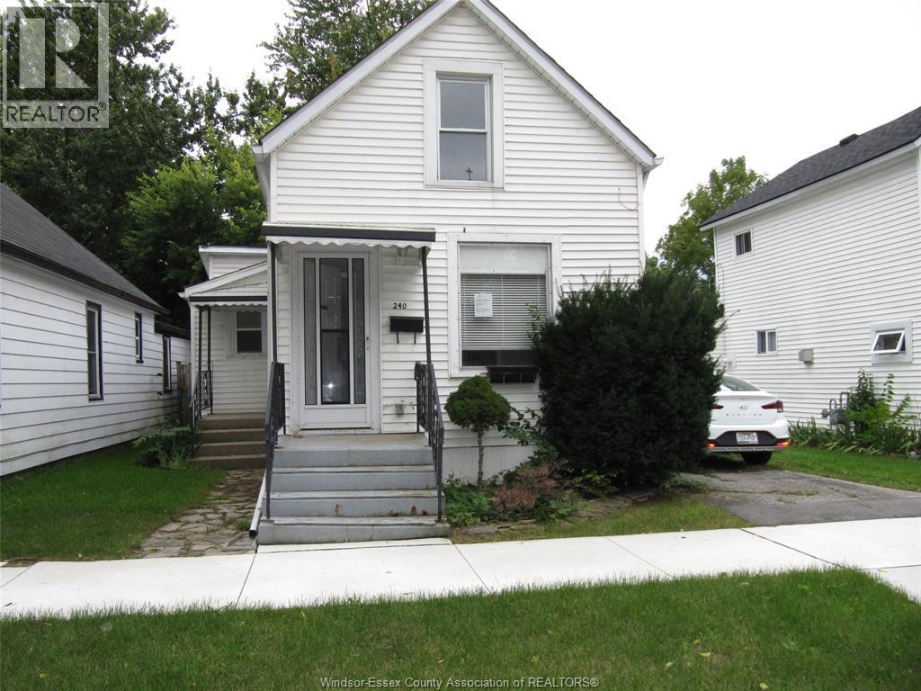 240 George STREET