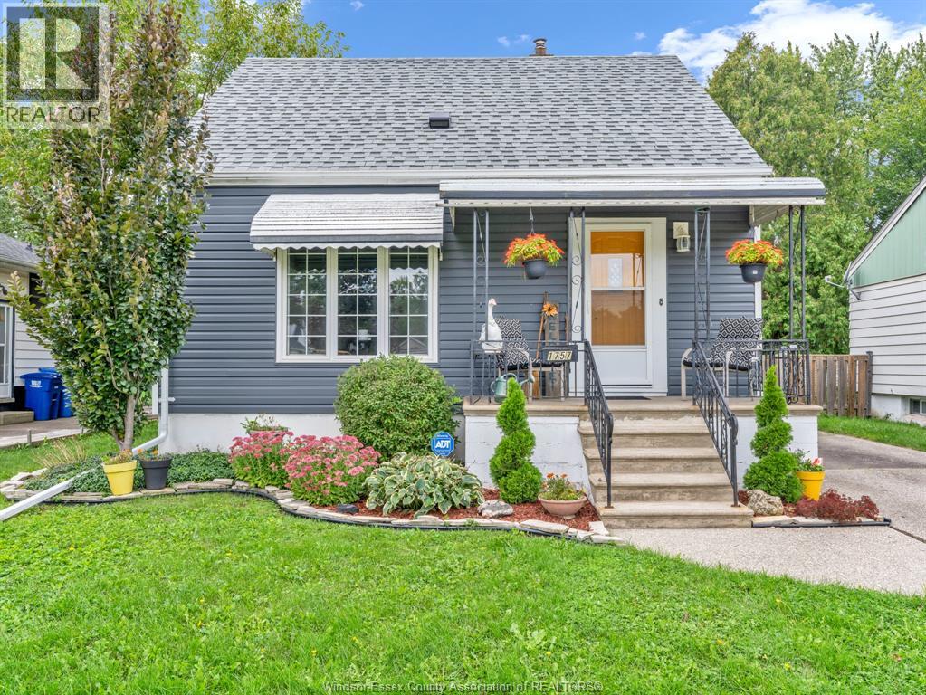 1757 Olive Road Property Photo 4