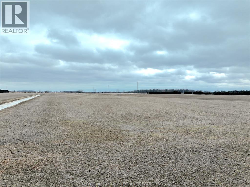 7982 Tenth Line Property Photo 5