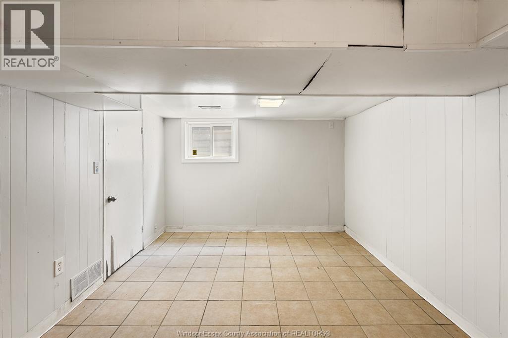 1054 Josephine Property Photo 20