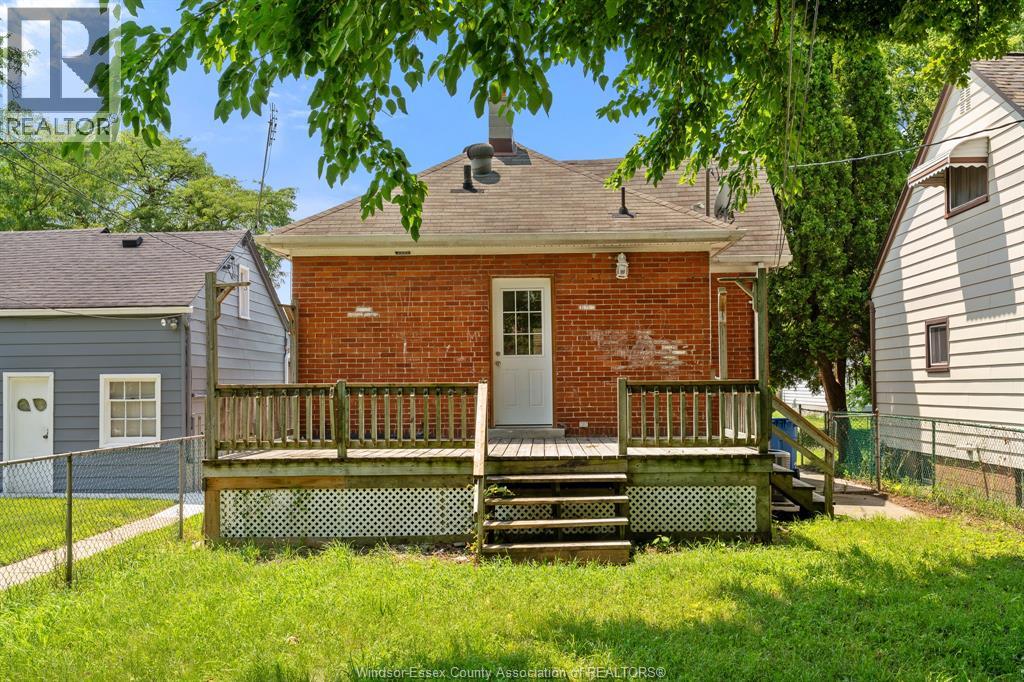 1054 Josephine Property Photo 25