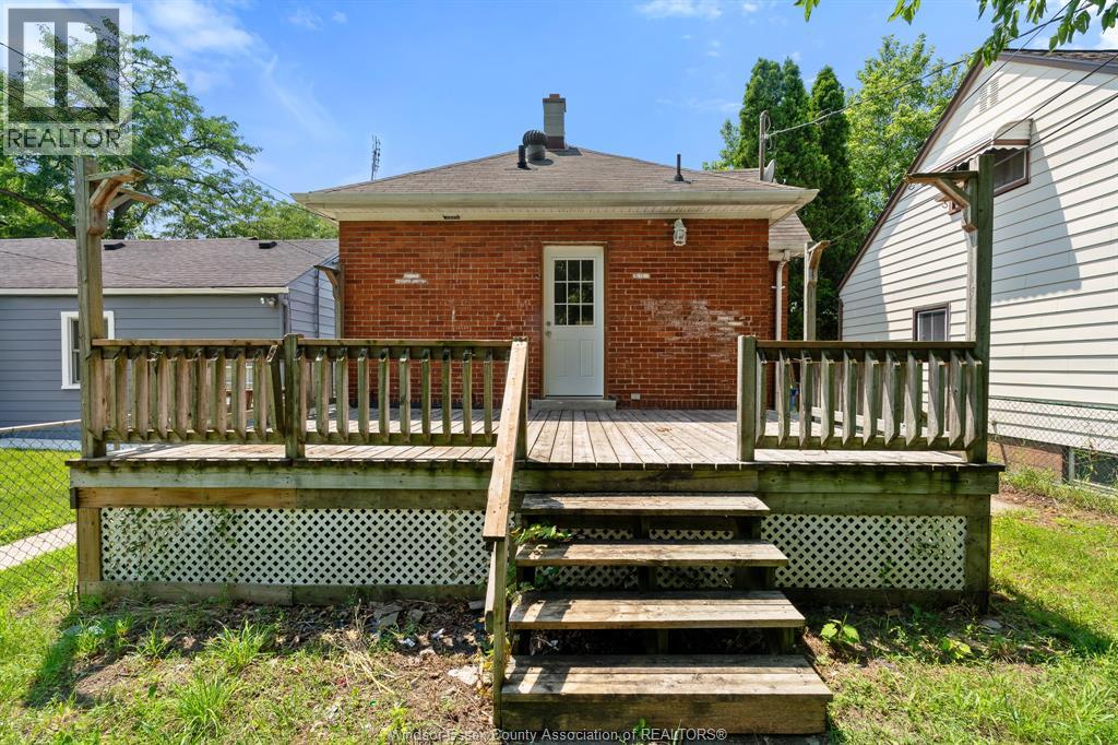1054 Josephine Property Photo 26