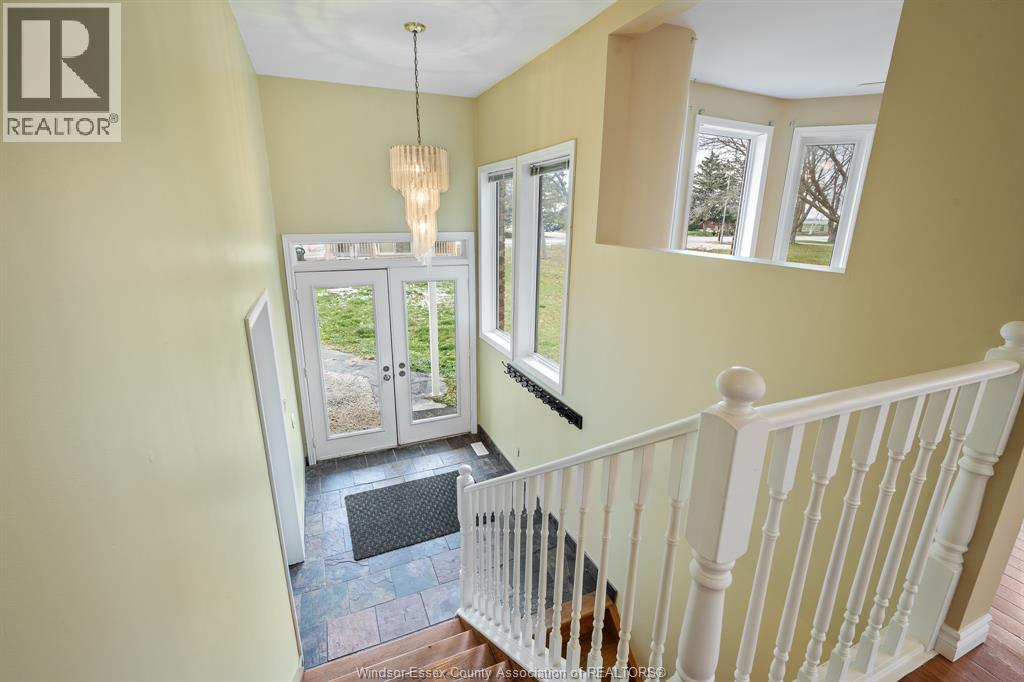 5530 St. Clair Property Photo 5