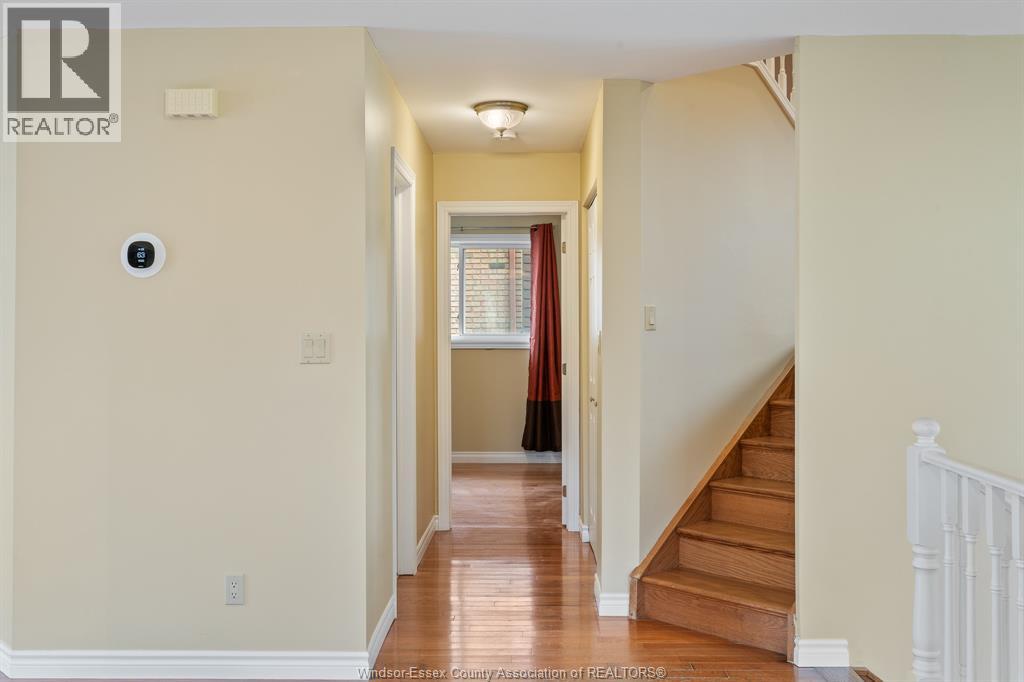 5530 St. Clair Property Photo 12
