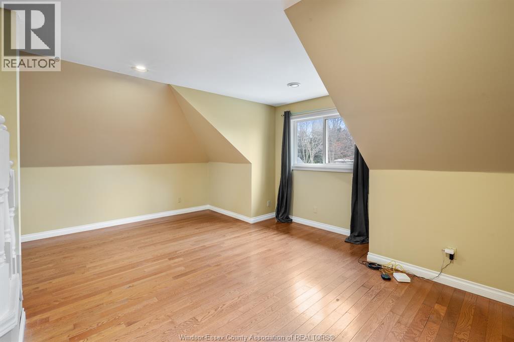5530 St. Clair Property Photo 15
