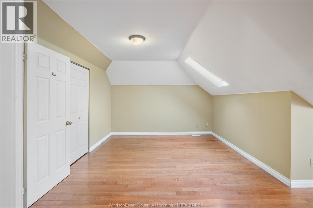 5530 St. Clair Property Photo 19