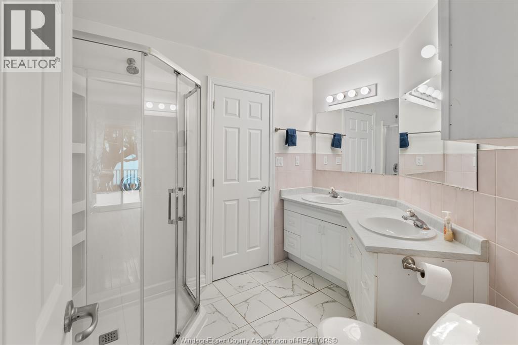 5530 St. Clair Property Photo 24