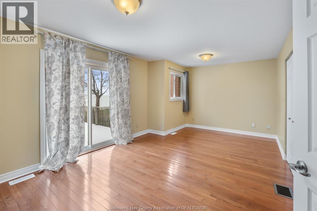 5530 St. Clair Property Photo 25