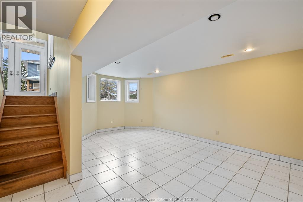 5530 St. Clair Property Photo 29