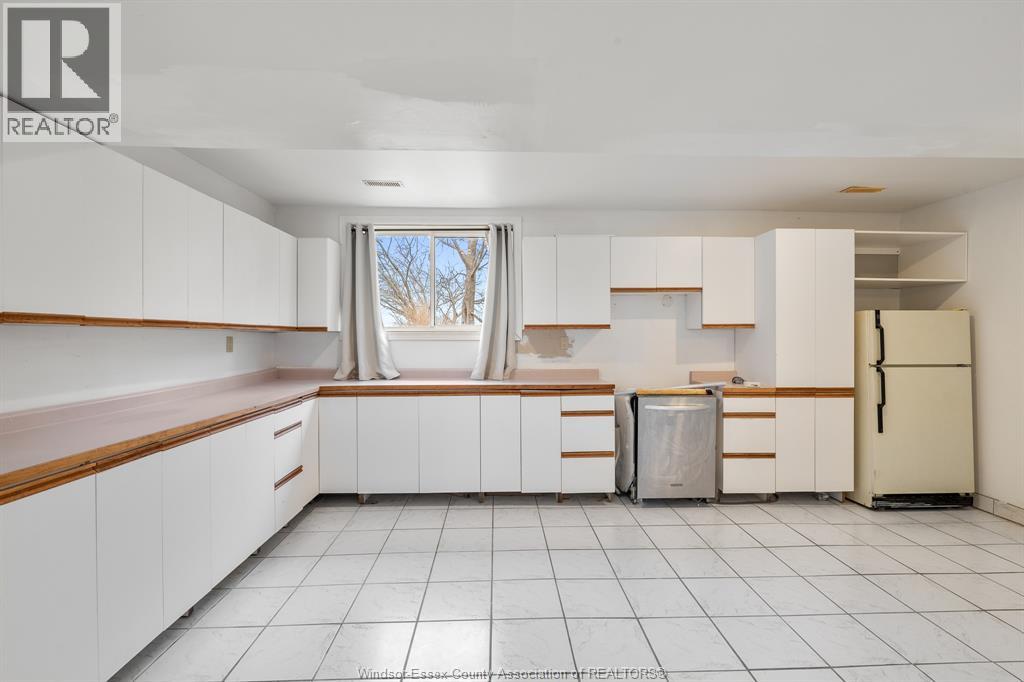 5530 St. Clair Property Photo 32