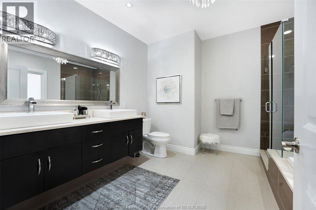 2216 Roxborough Property Photo 29