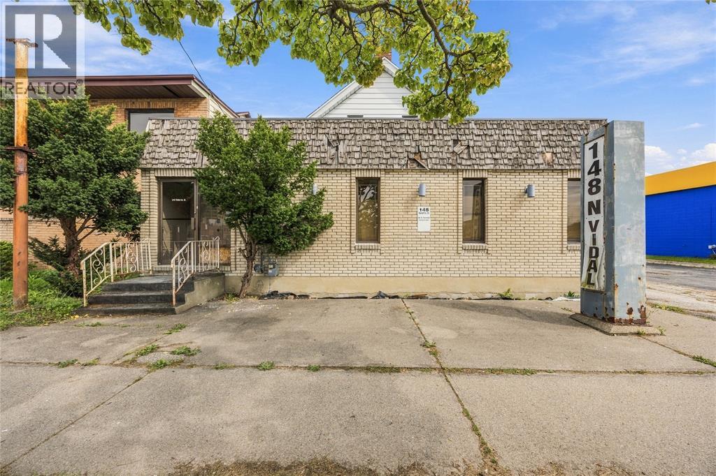 148 Vidal Street North Property Photo 3