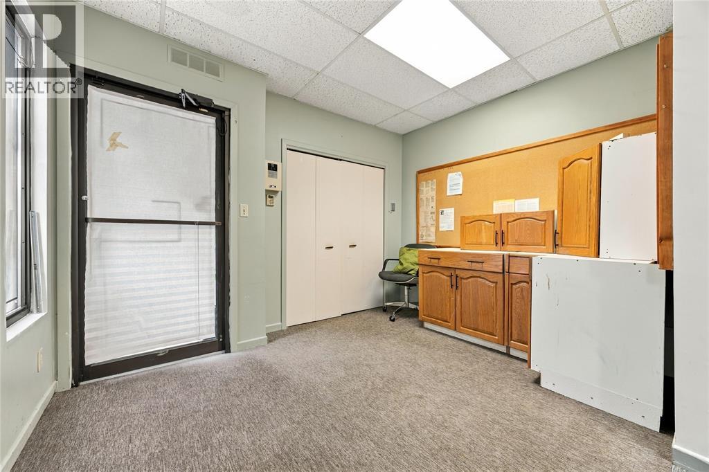 148 Vidal Street North Property Photo 7