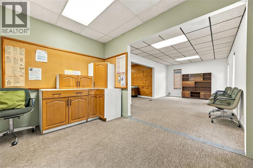 148 Vidal Street North Property Photo 8