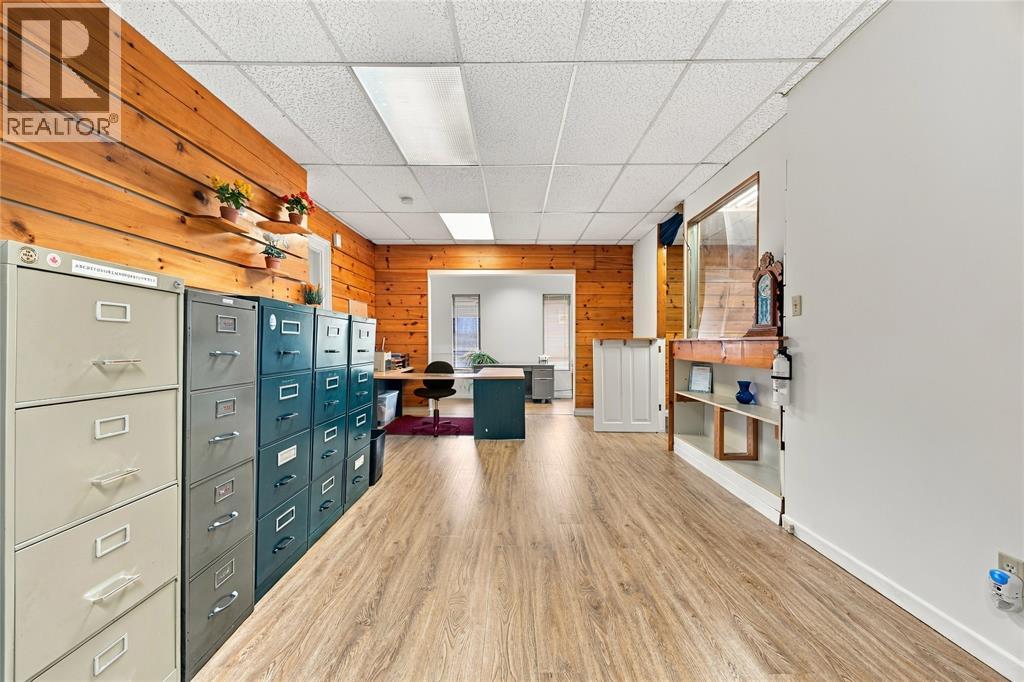 148 Vidal Street North Property Photo 23