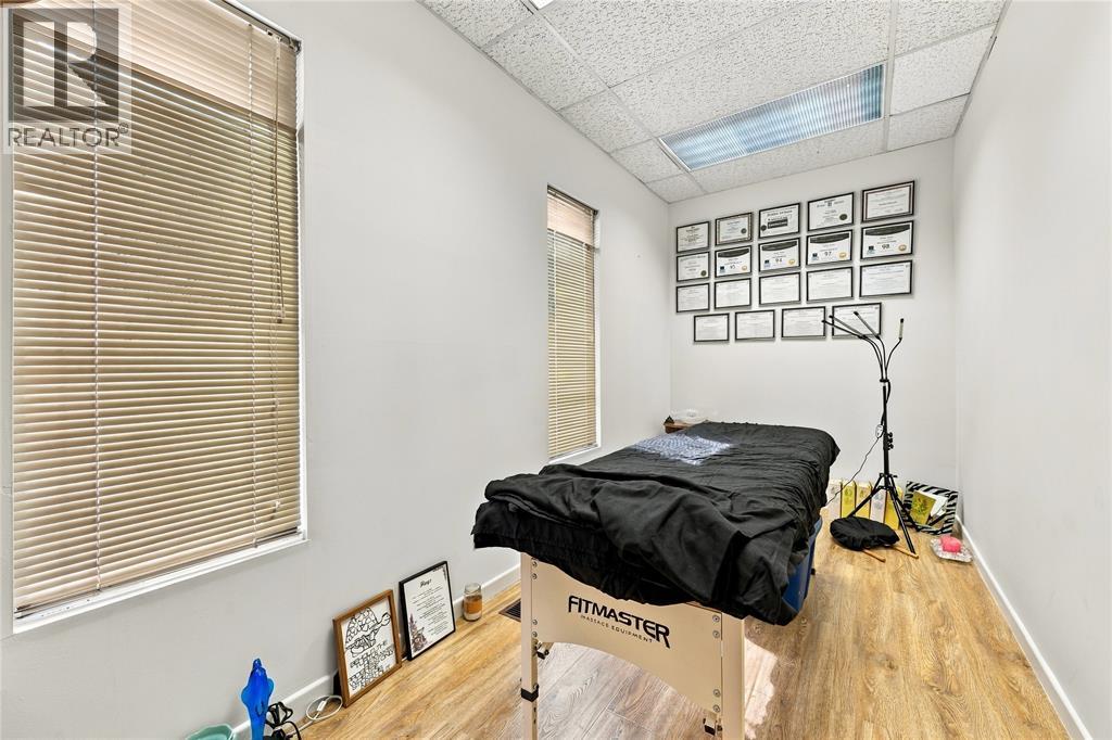148 Vidal Street North Property Photo 28