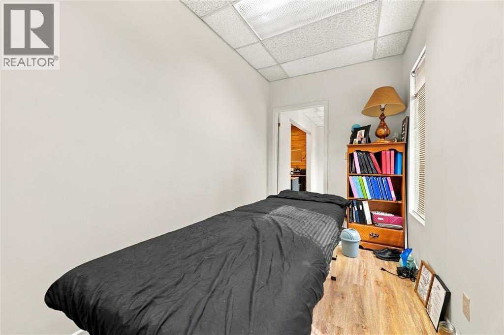 148 Vidal Street North Property Photo 29