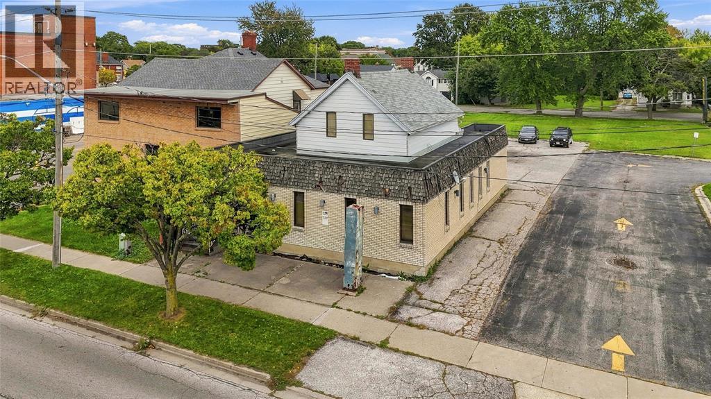 148 Vidal Street North Property Photo 47