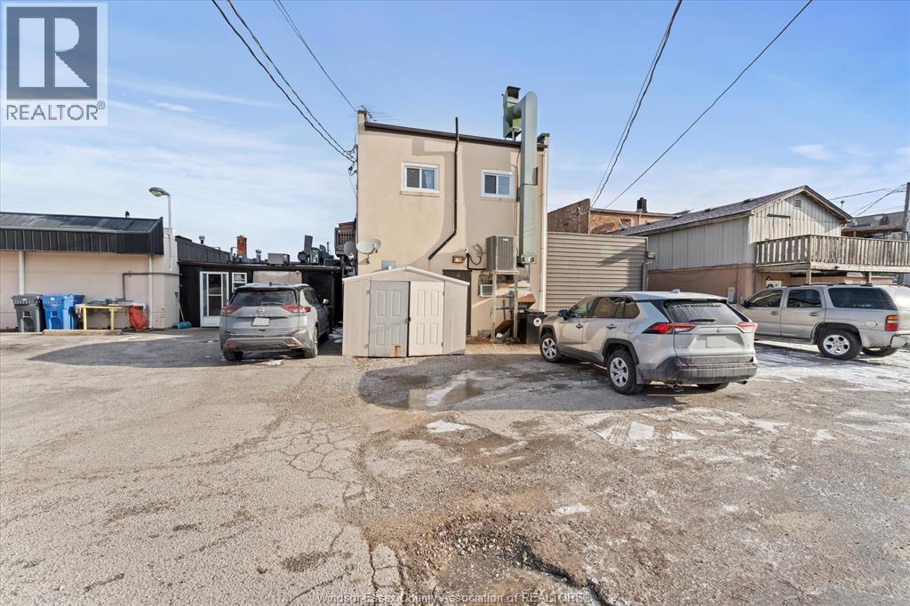 58 Talbot Street North Property Photo 32