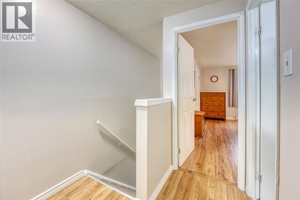 243 Hampton Avenue Unit# 13 Property Photo 14