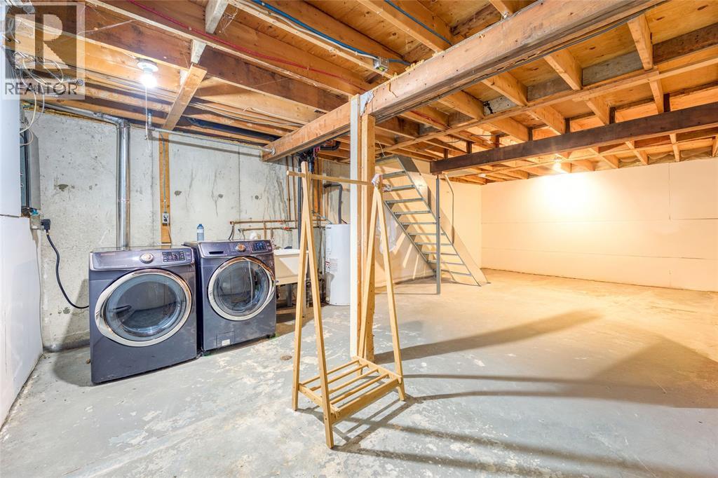 243 Hampton Avenue Unit# 13 Property Photo 19