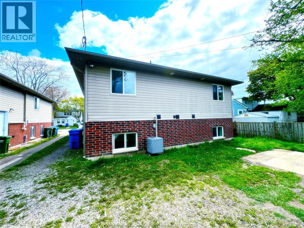 475 Josephine Unit# Lower Property Photo 16