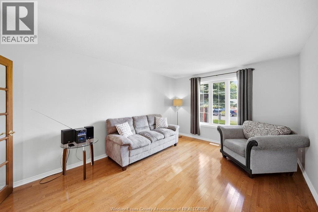 12091 Oliver Property Photo 6