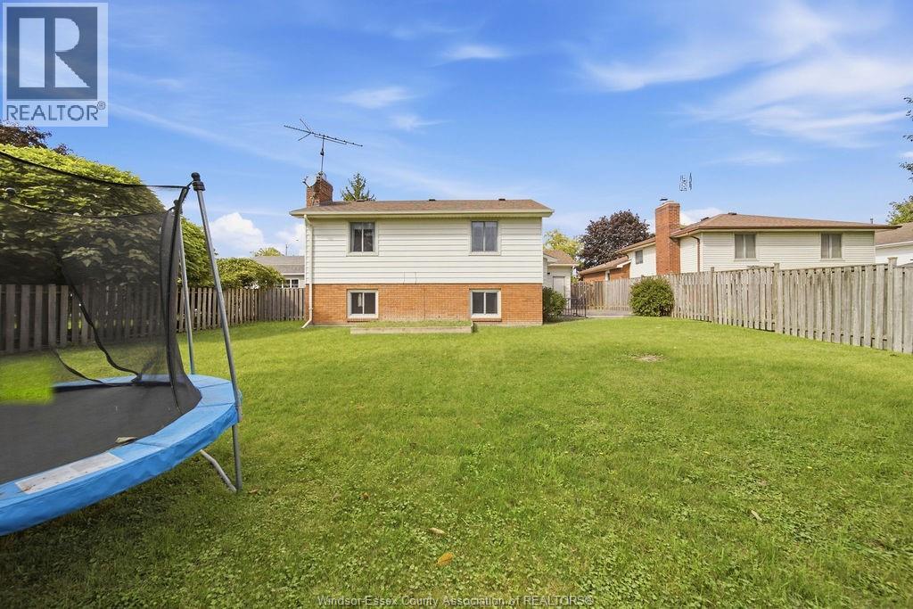 12091 Oliver Property Photo 48