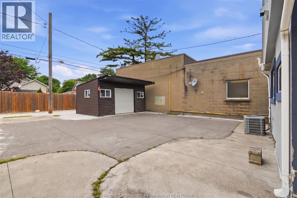 3453 Walker Road Property Photo 15
