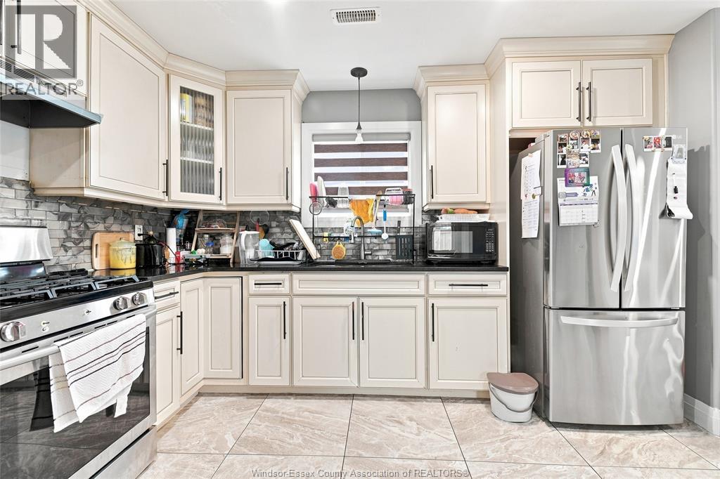 3457 Walker Road Property Photo 10