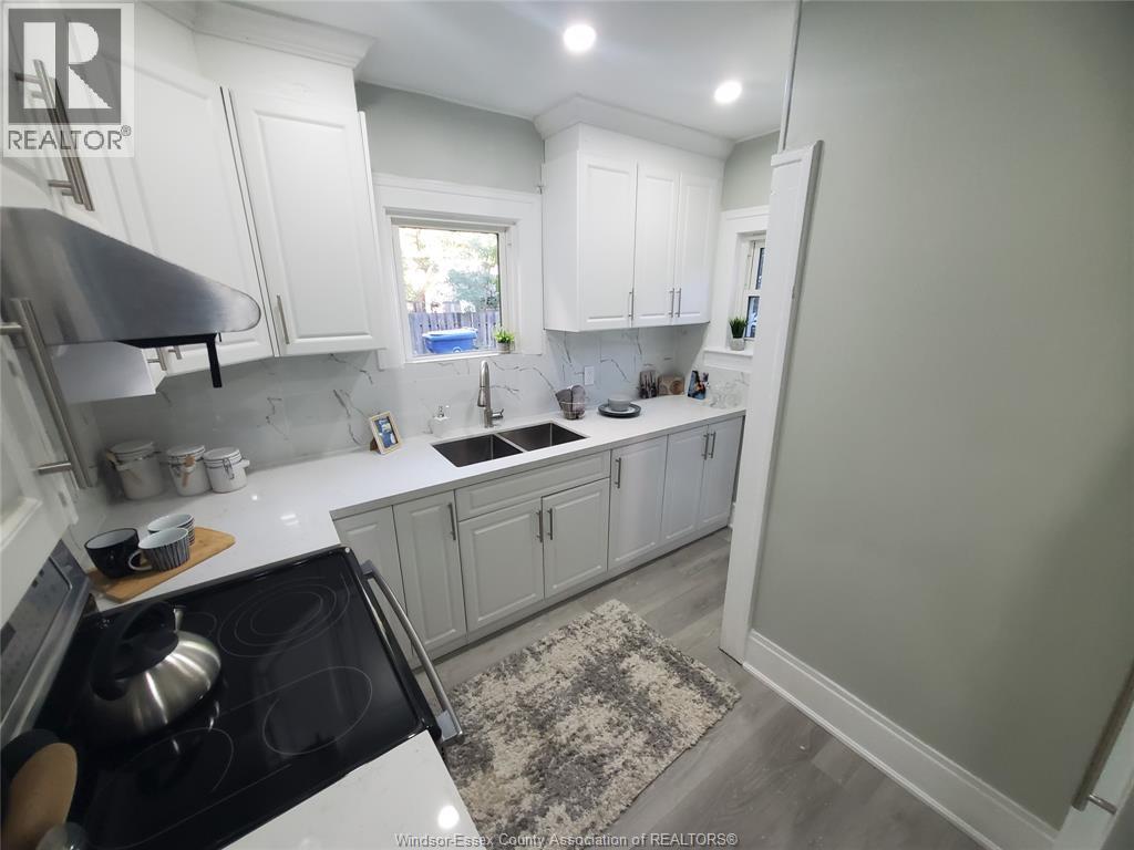 3587 Bloomfield Property Photo 22
