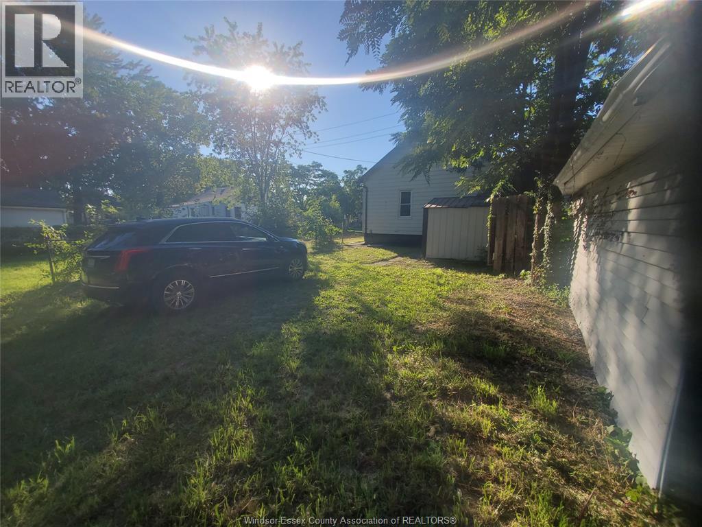 3587 Bloomfield Property Photo 40