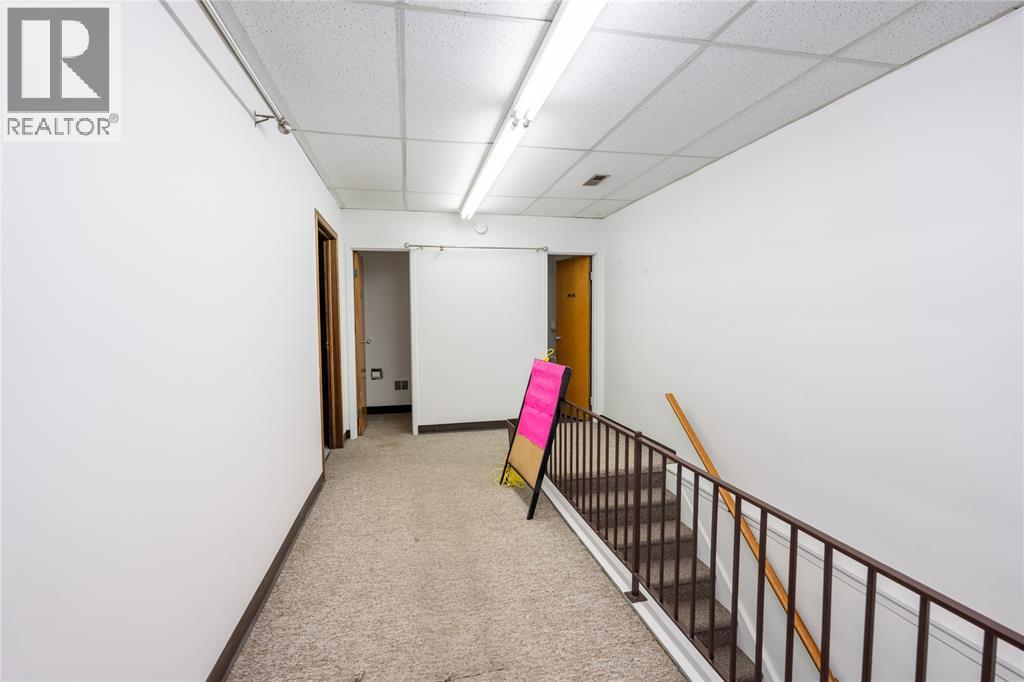 110 Mitton Street South Property Photo 33