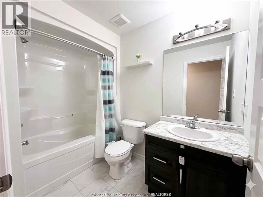 1076 Lublin Avenue Property Photo 10