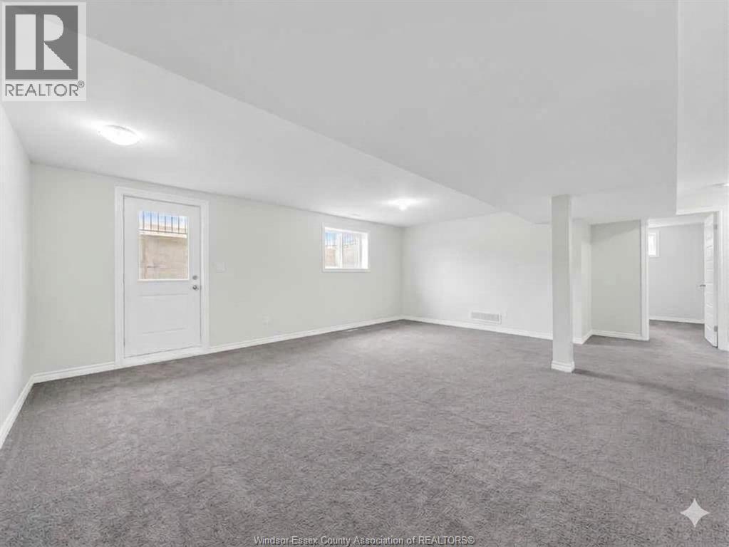 1076 Lublin Avenue Property Photo 11