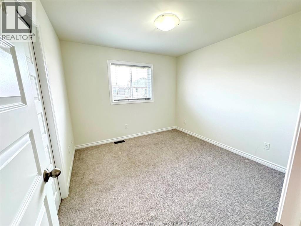 1076 Lublin Avenue Unit# Upper Property Photo 9
