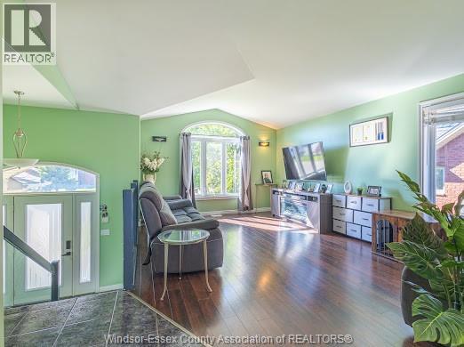2520 Le Boeuf Property Photo 7