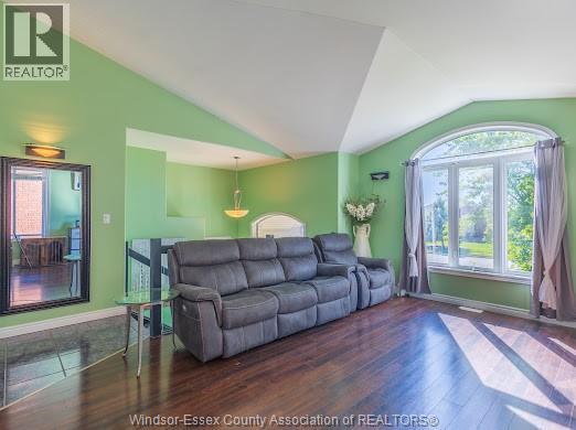 2520 Le Boeuf Property Photo 8
