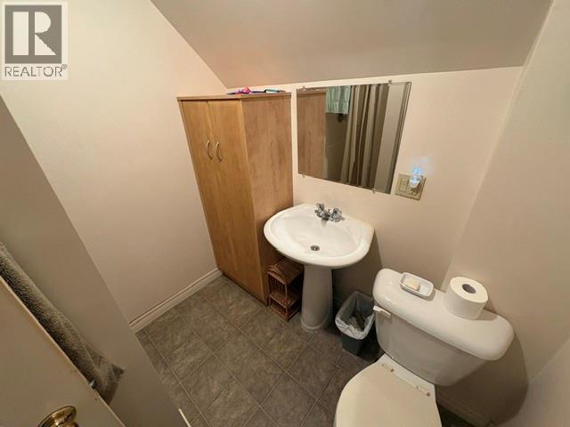 404 Russell Street South Property Photo 17