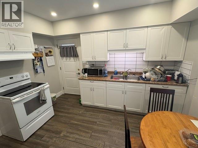 404 Russell Street South Property Photo 21