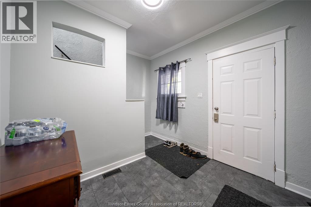 475 Mckay Avenue Property Photo 3