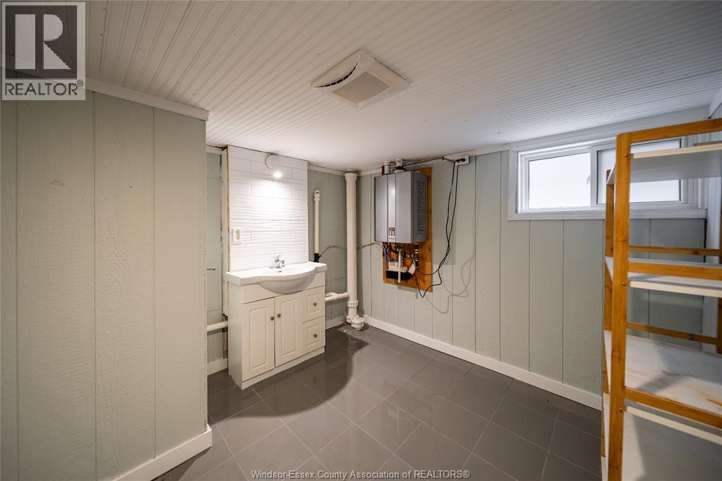 475 Mckay Avenue Property Photo 13