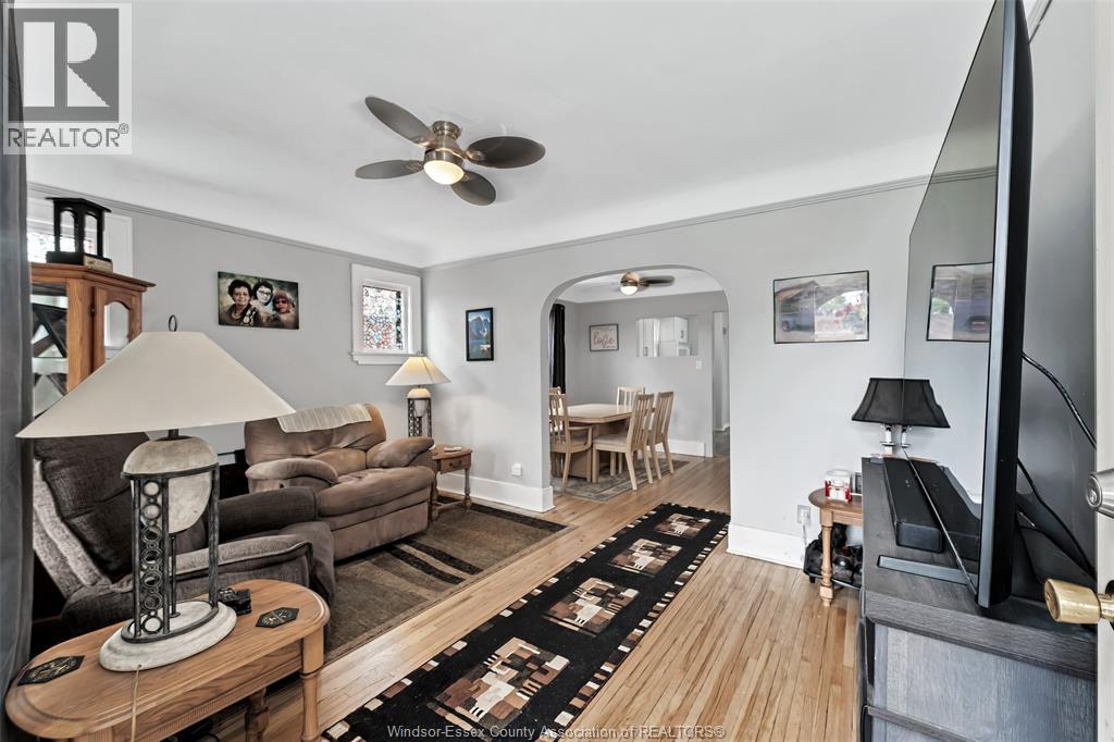2322 Byng Road Property Photo 8